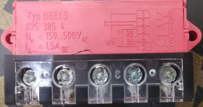 Токоизправител SEW BGE1.5 червен